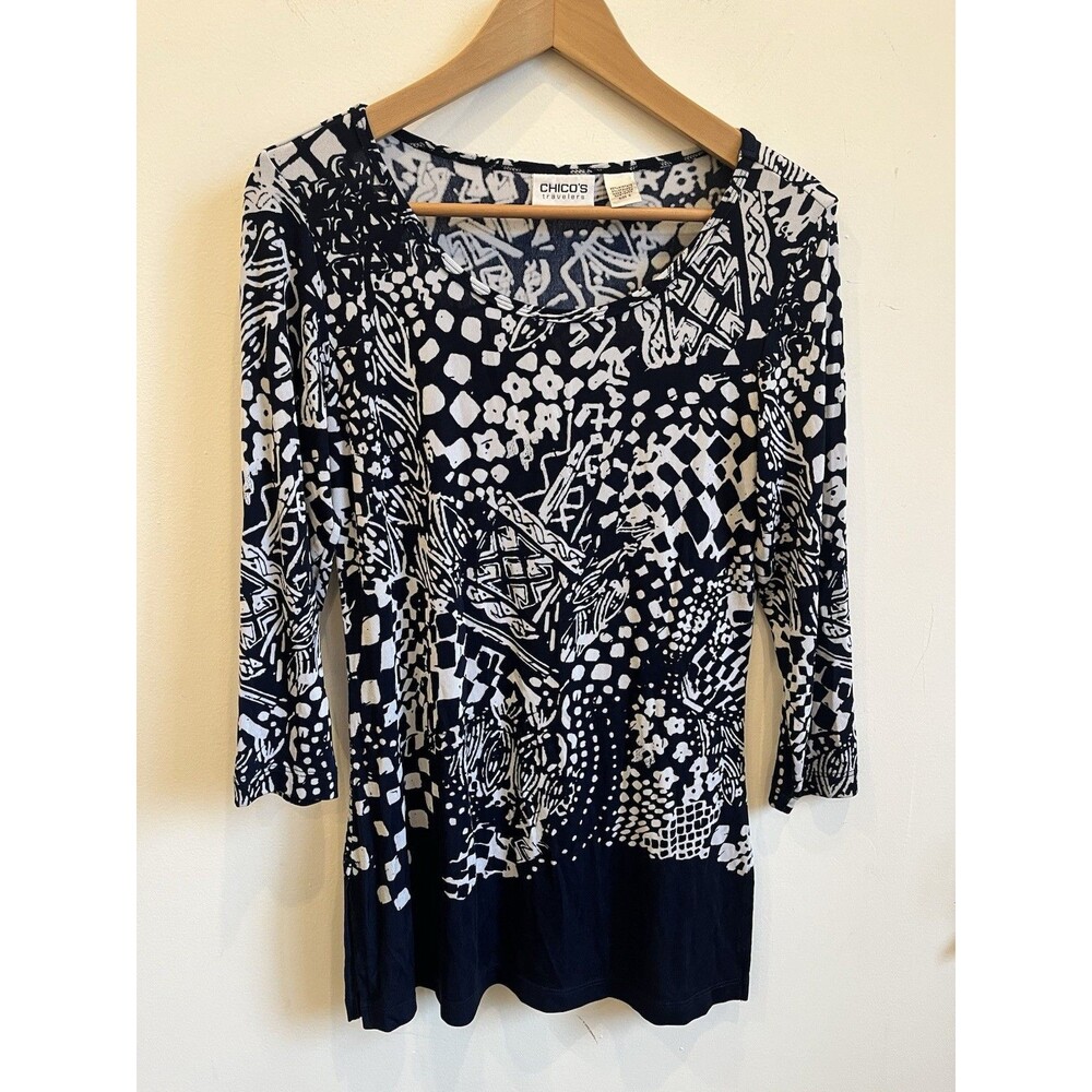 Chicos Travelers Sz 0 (SMALL) Blue White Geo Floral Print Tunic Top USA Made EUC